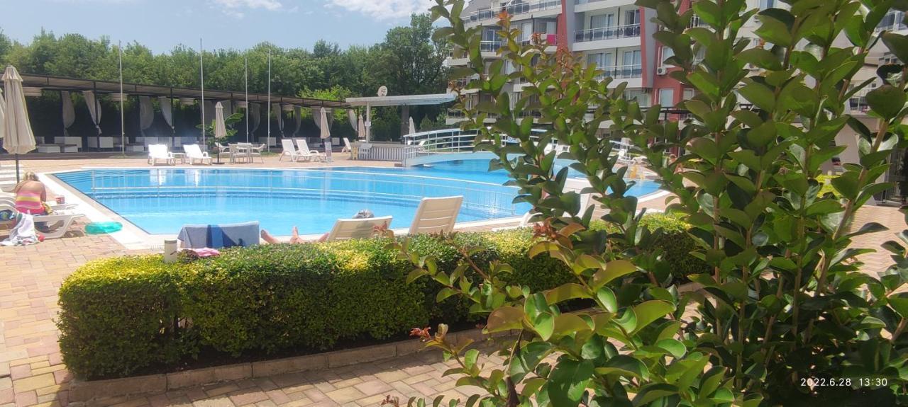 Excellent Apartment In Emberli Aparthotel. Lozenets Εξωτερικό φωτογραφία