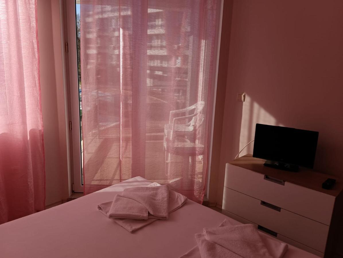 Excellent Apartment In Emberli Aparthotel. Lozenets Εξωτερικό φωτογραφία
